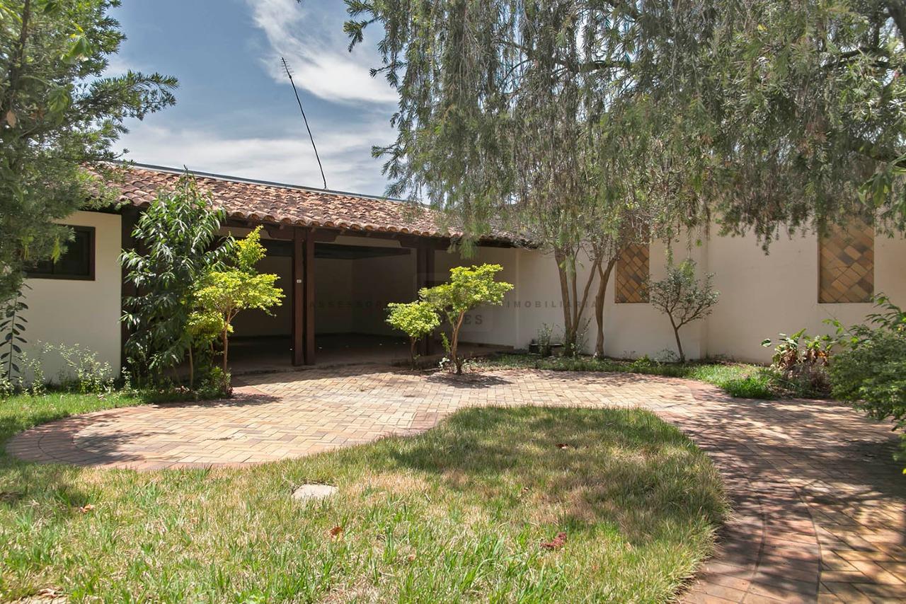 Casa comercial para aluguel no Santa Tereza: 